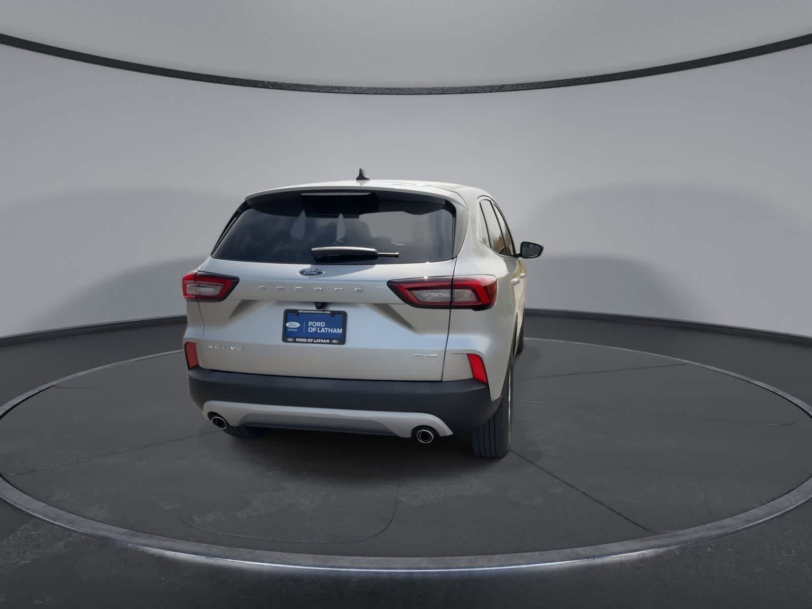 Thumbnail: 2023 Ford Escape - 7