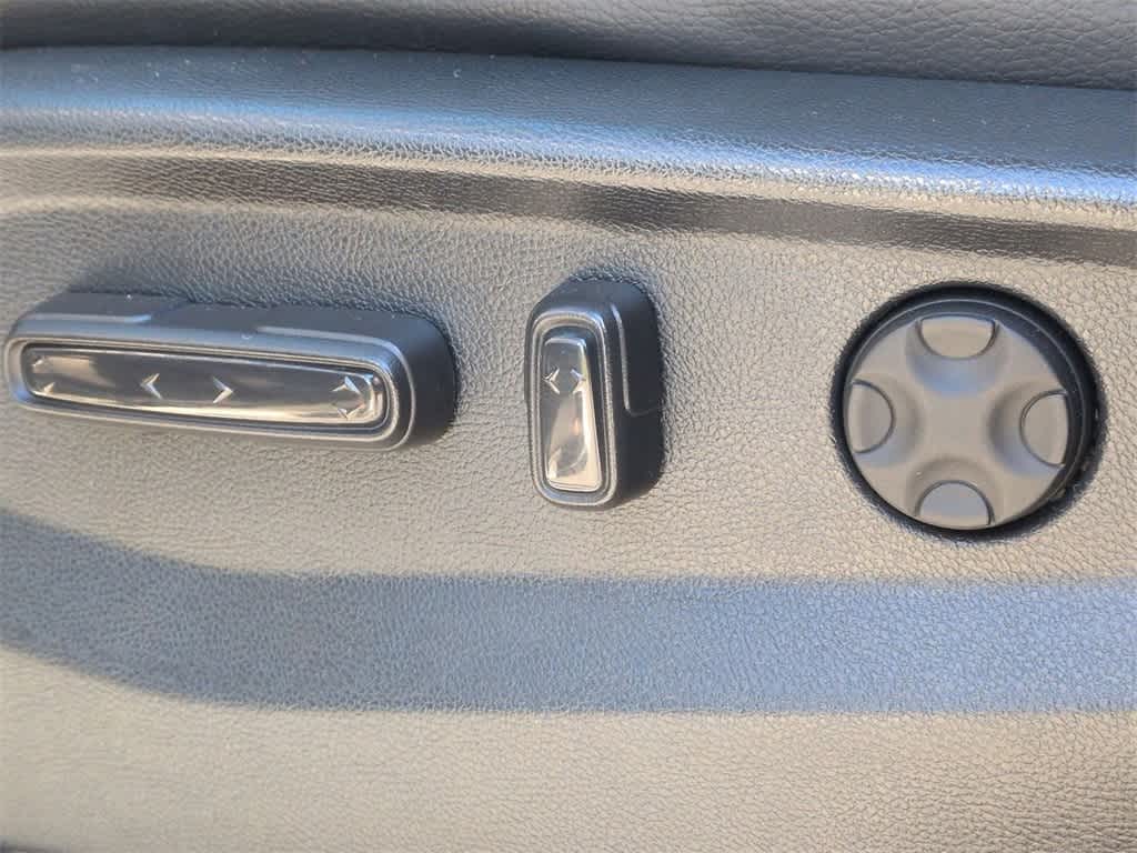 Thumbnail: 2023 Honda Odyssey - 18