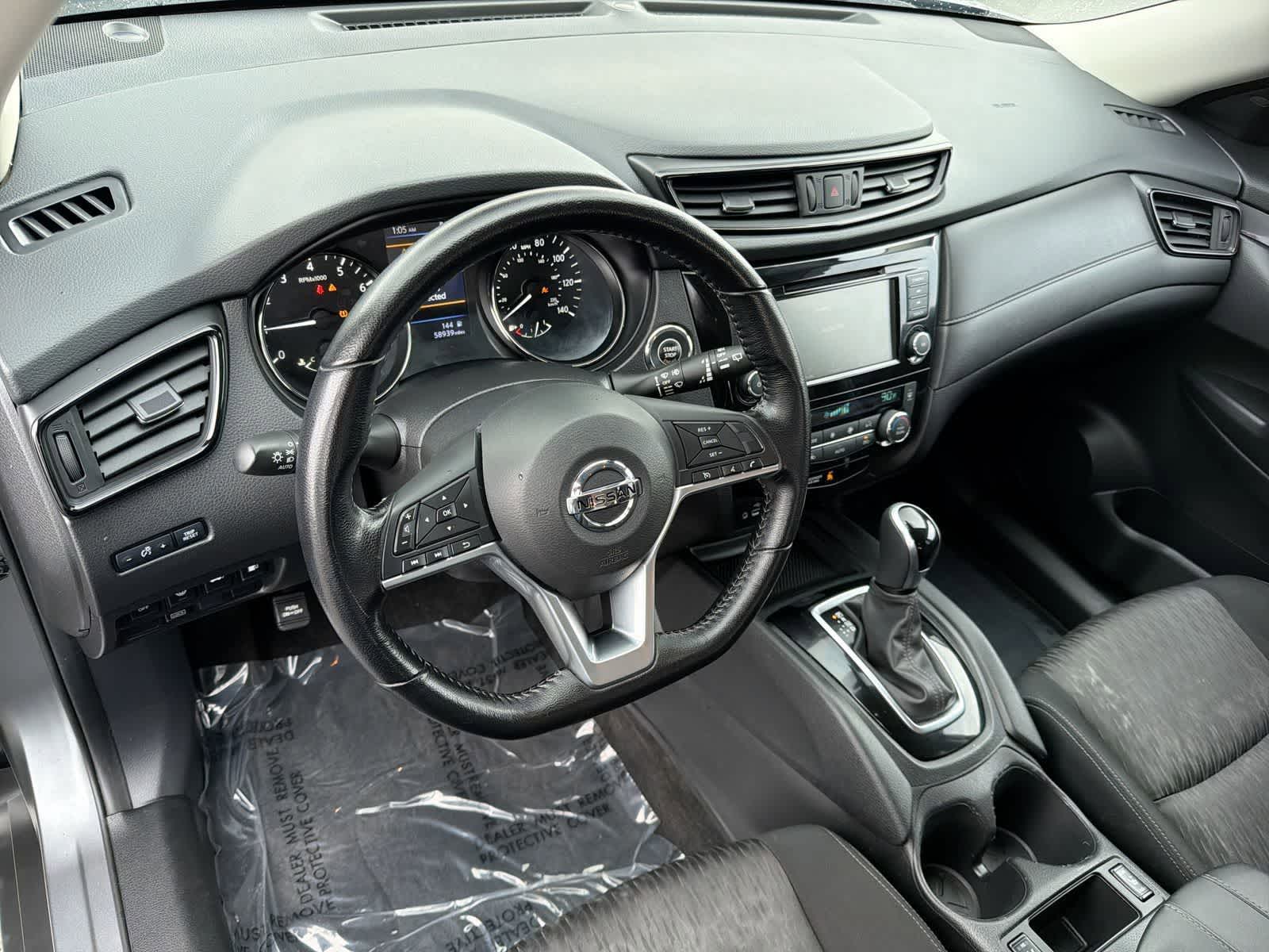 Thumbnail: 2020 Nissan Rogue - 10