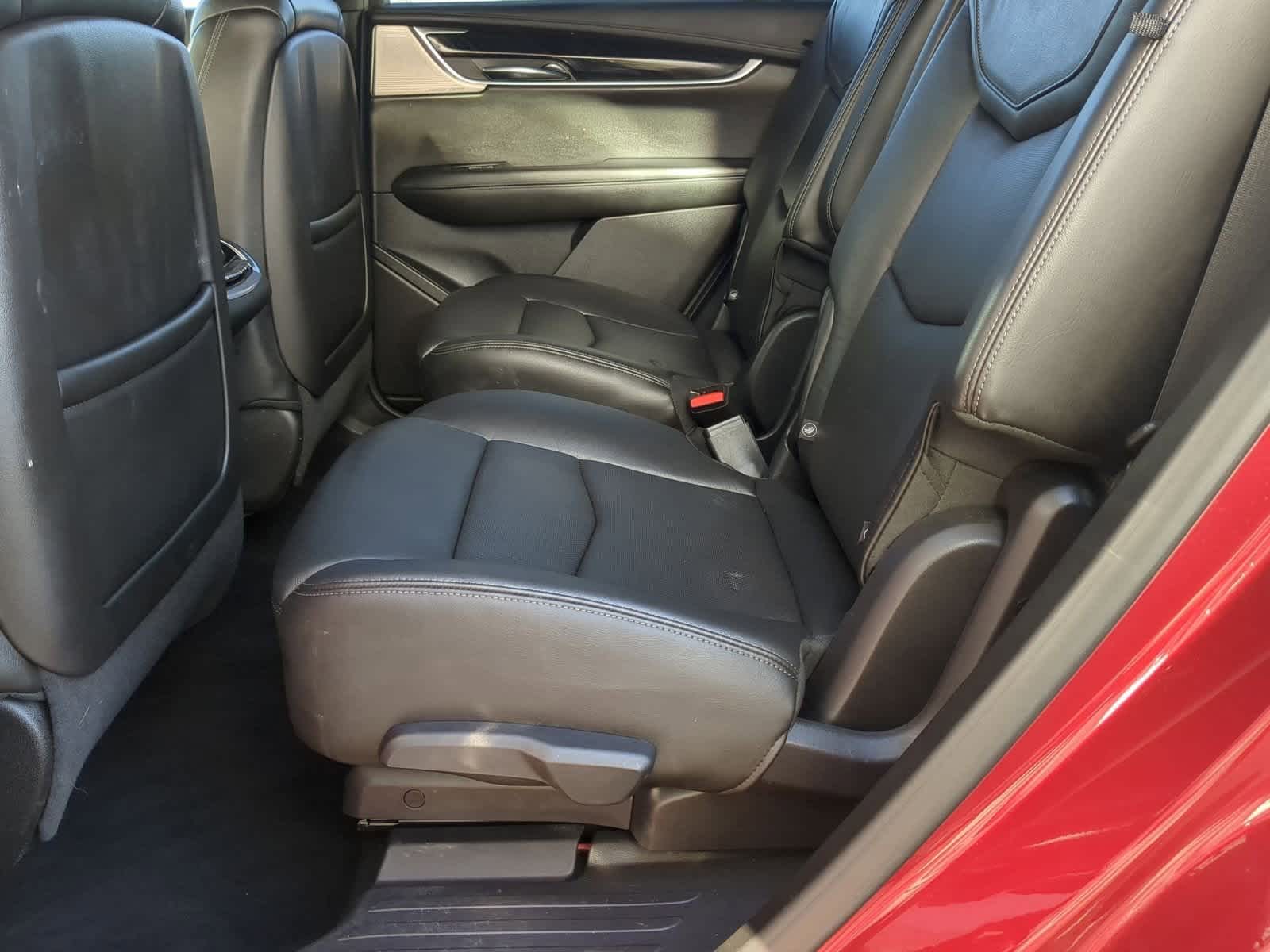 Thumbnail: 2020 Cadillac XT6 - 21