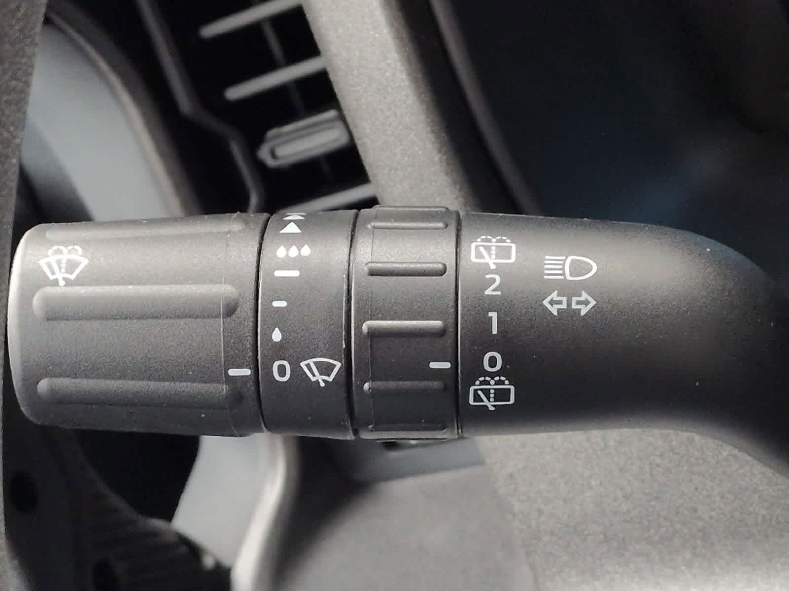 Thumbnail: 2025 Ford Bronco - 28