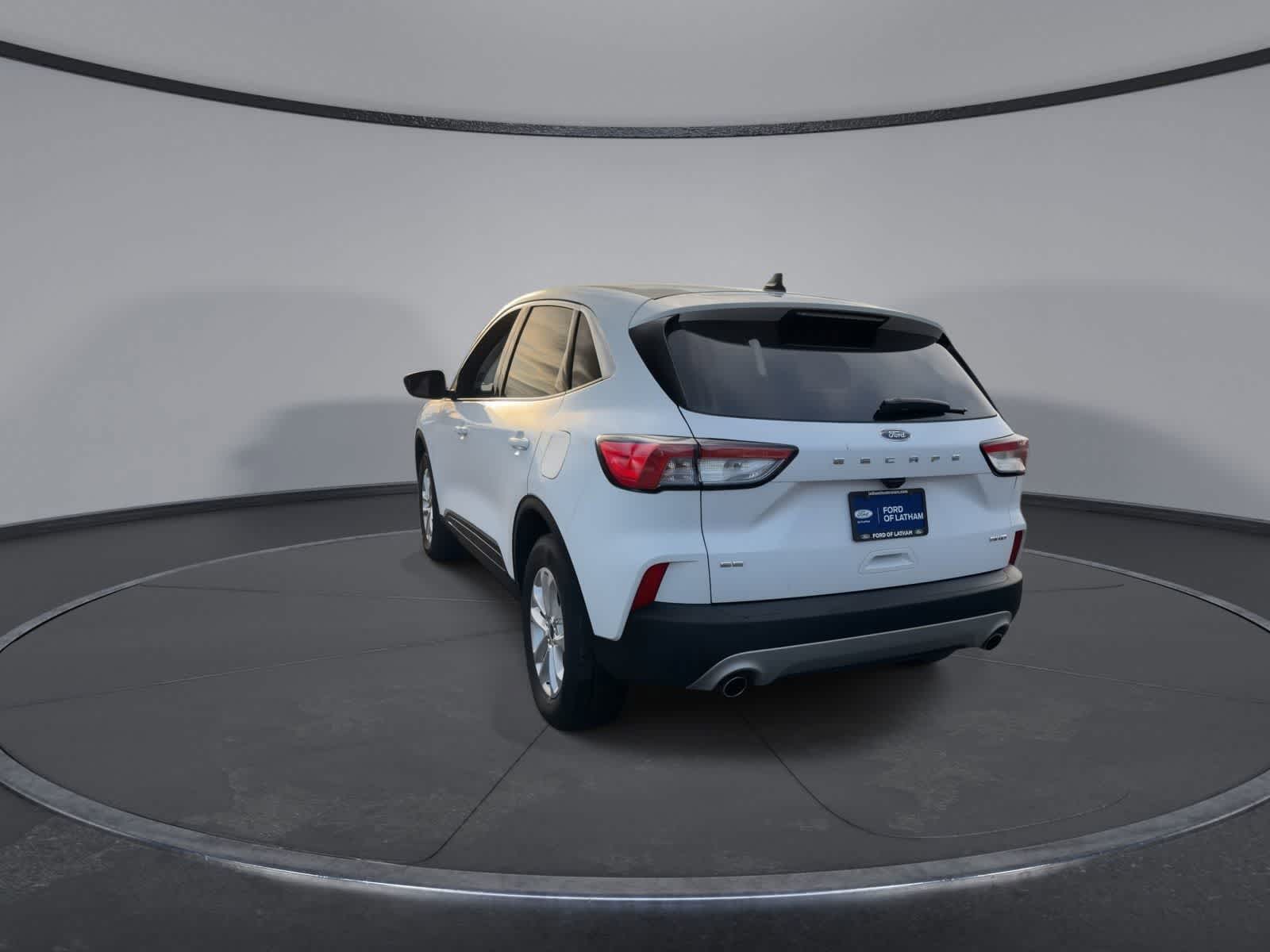 Thumbnail: 2022 Ford Escape - 6