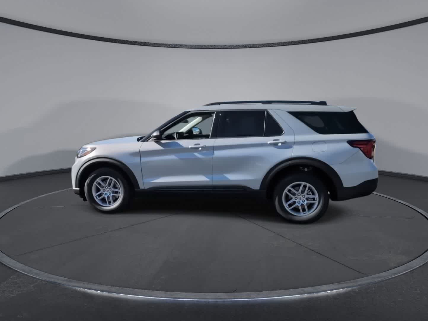 Thumbnail: 2026 Ford Explorer - 5