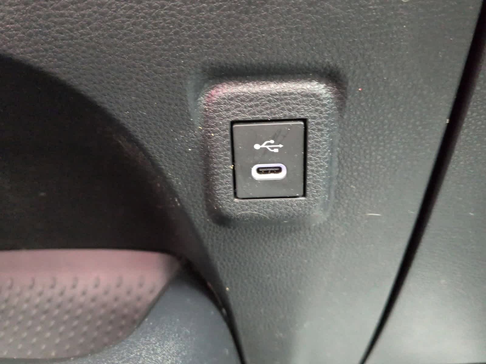 Thumbnail: 2023 Toyota Corolla - 32