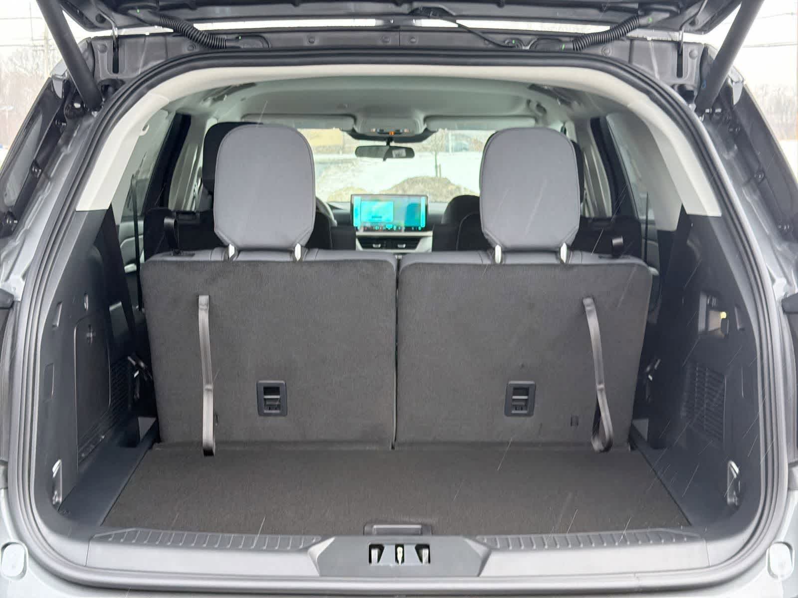 Thumbnail: 2026 Ford Explorer - 35