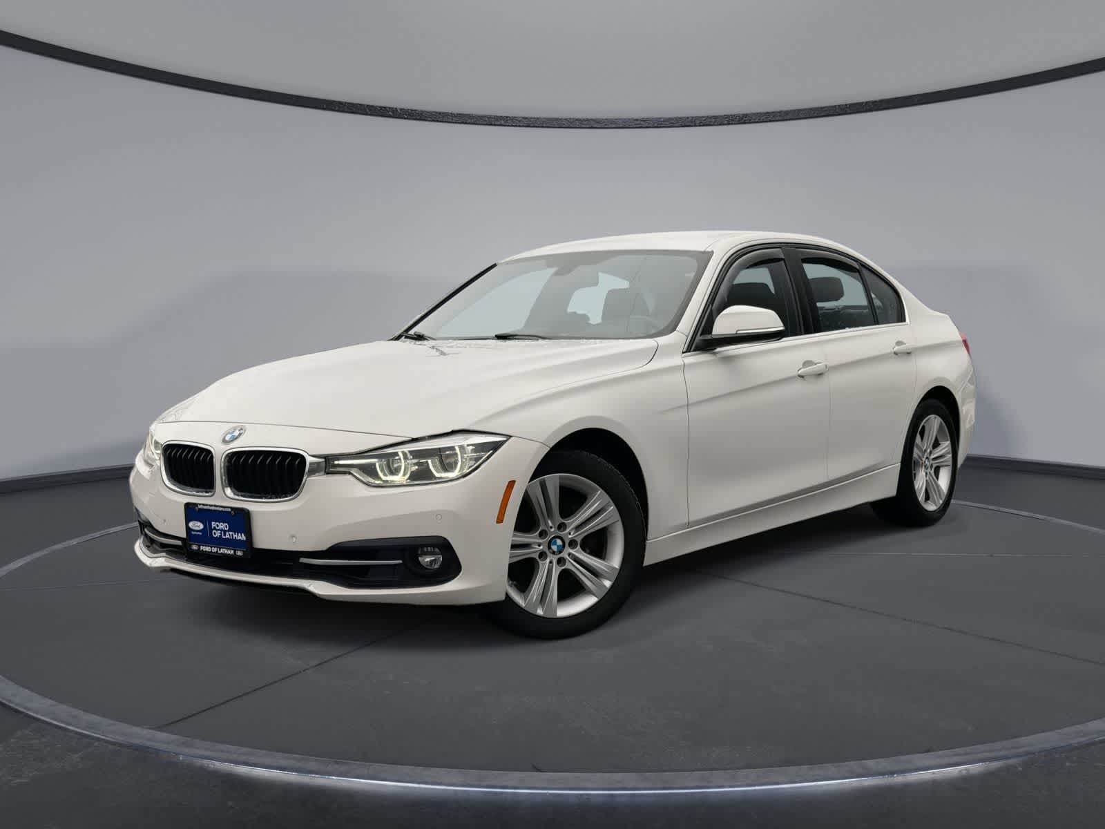 Thumbnail: 2018 BMW 3 Series - 1