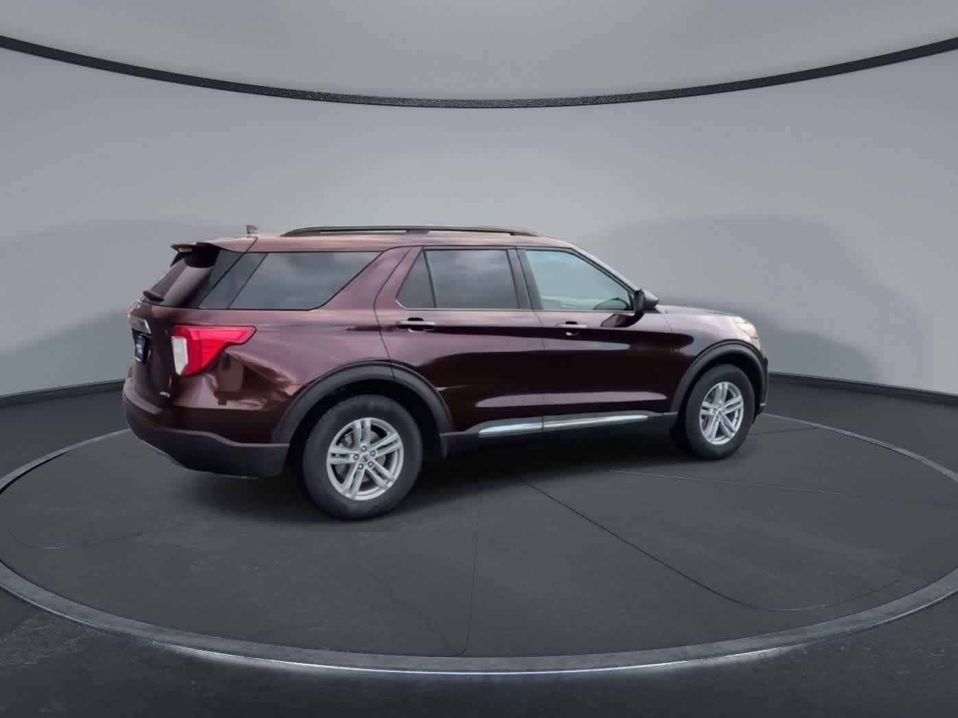 Thumbnail: 2022 Ford Explorer - 8