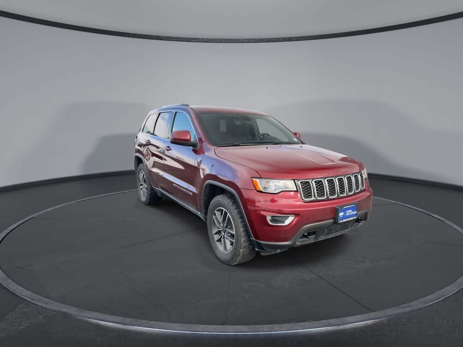 Thumbnail: 2019 Jeep Grand Cherokee - 2