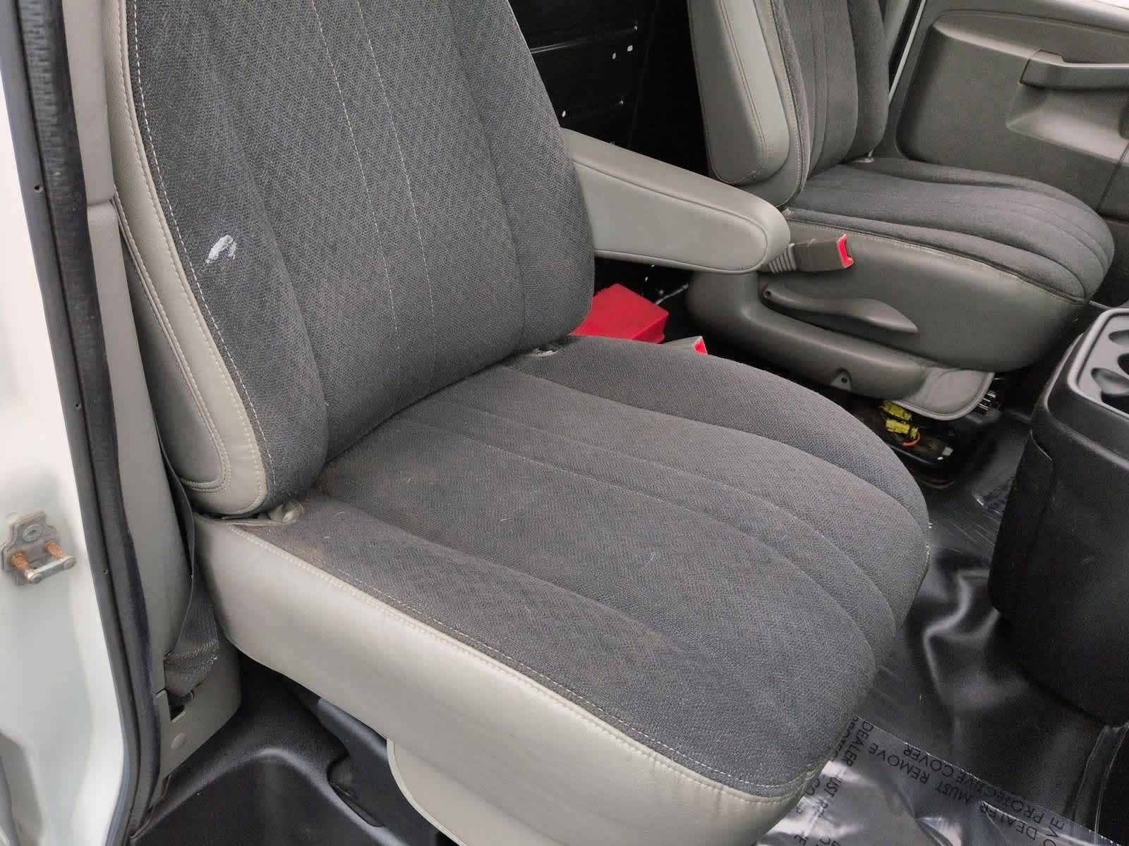 Thumbnail: 2018 GMC Savana - 22