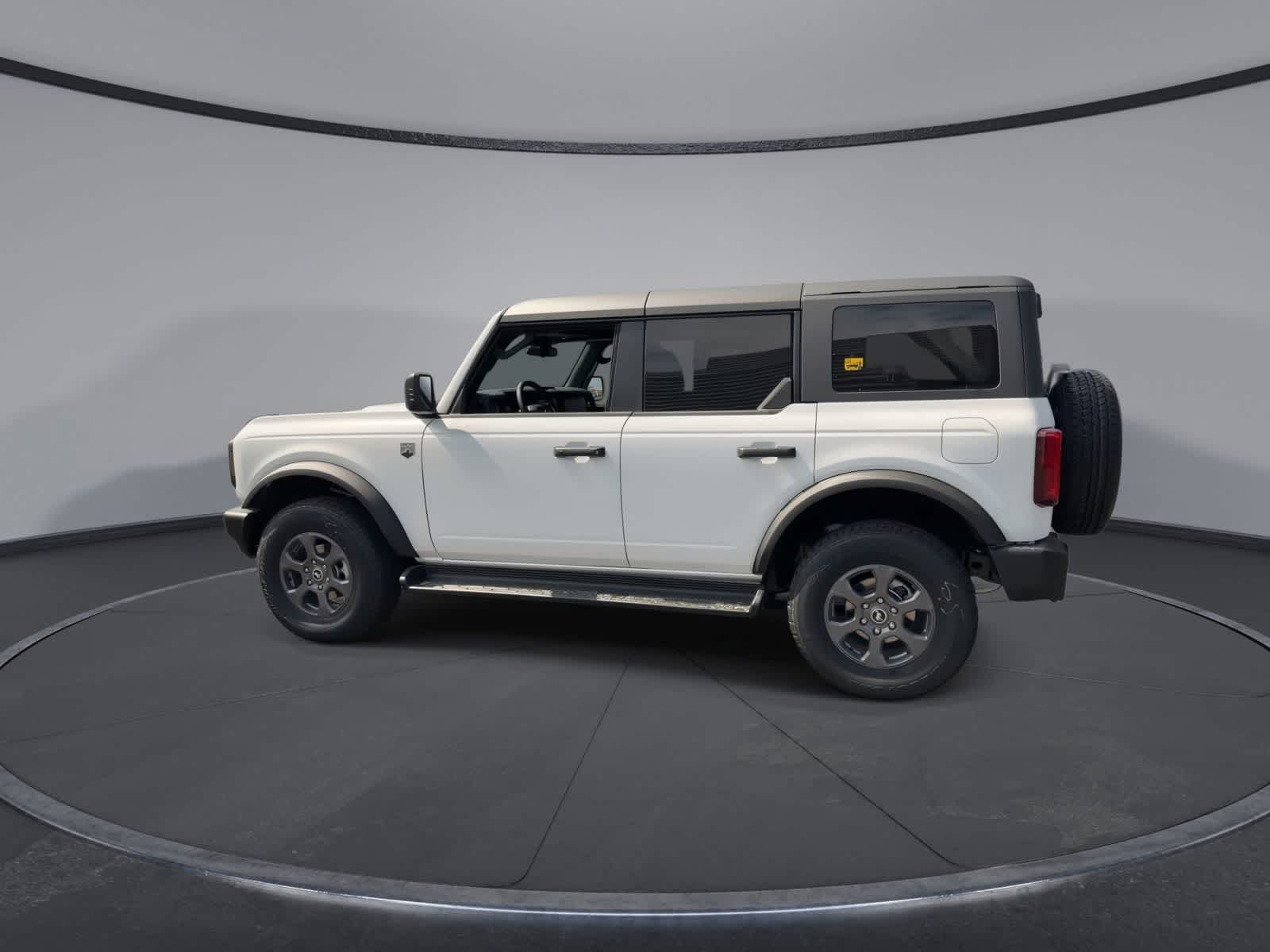 Thumbnail: 2026 Ford Bronco - 5