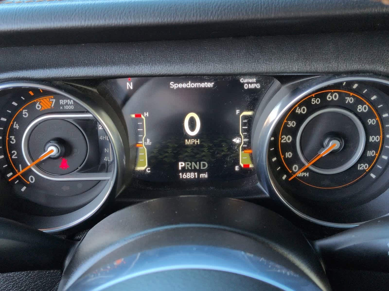 Thumbnail: 2021 Jeep Wrangler - 36