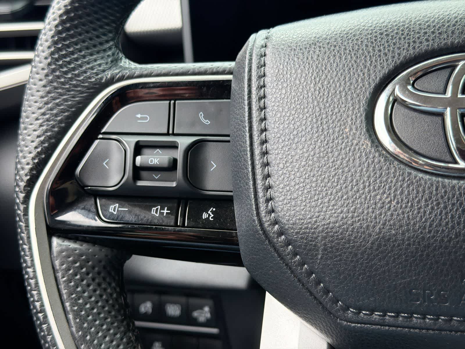Thumbnail: 2024 Toyota Sequoia - 25
