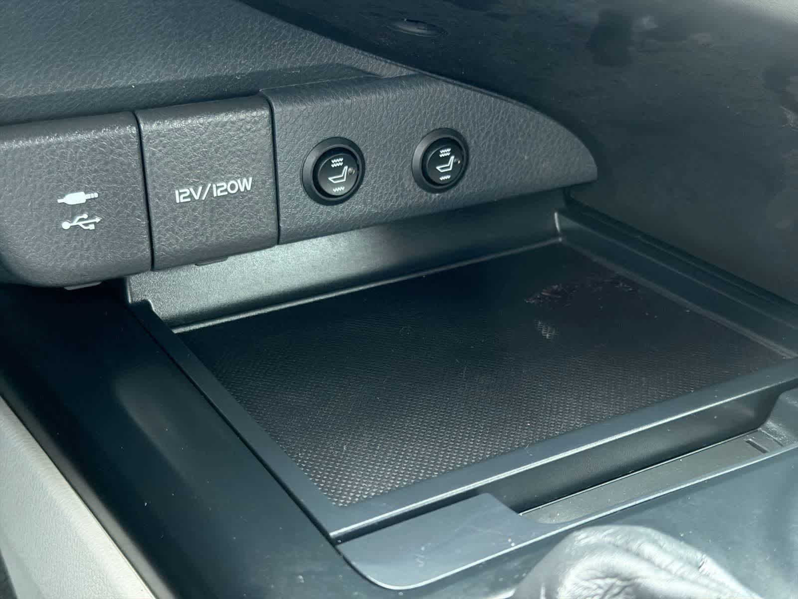 Thumbnail: 2019 Toyota Camry - 31