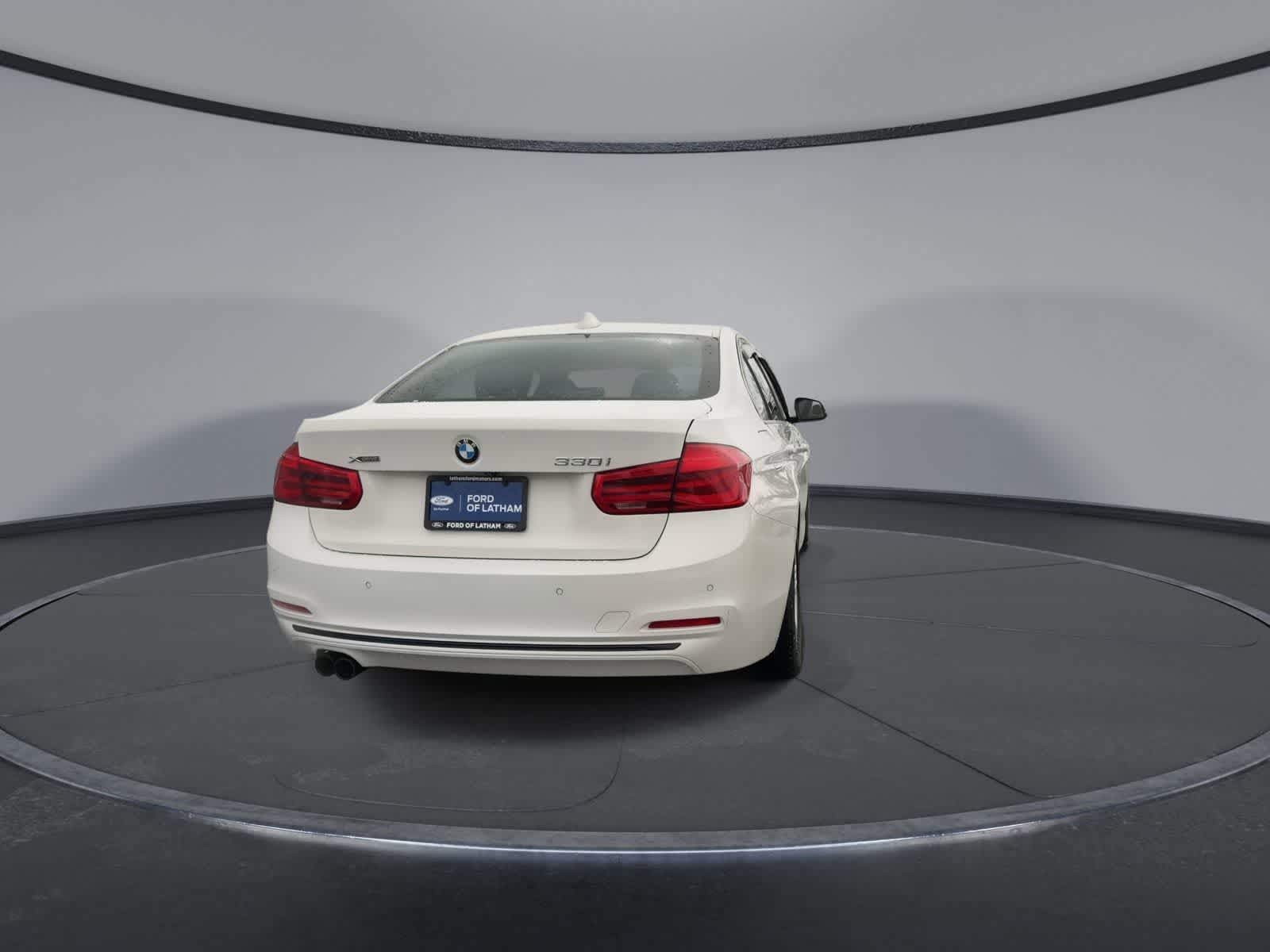 Thumbnail: 2018 BMW 3 Series - 7