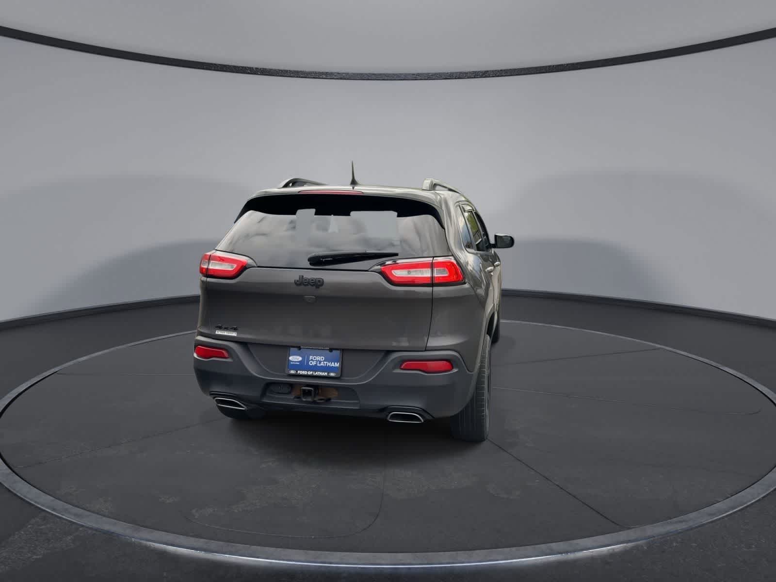 Thumbnail: 2016 Jeep Cherokee - 7