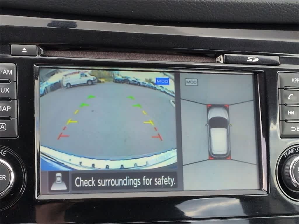 Thumbnail: 2017 Nissan Rogue Sport - 30