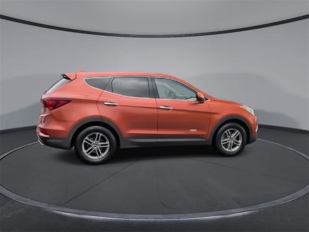 Thumbnail: 2017 Hyundai Santa Fe - 9