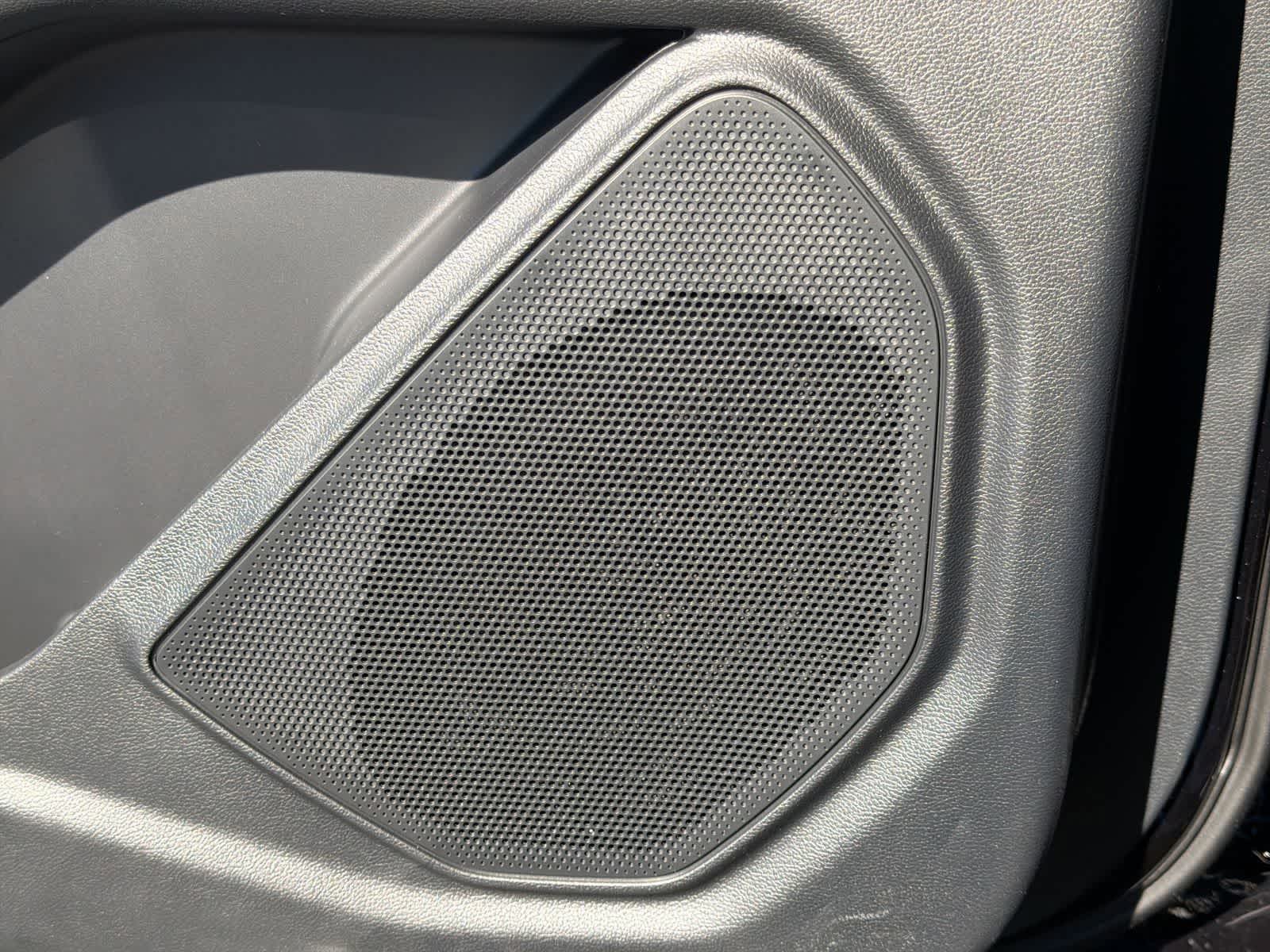 Thumbnail: 2026 Ford Explorer - 32