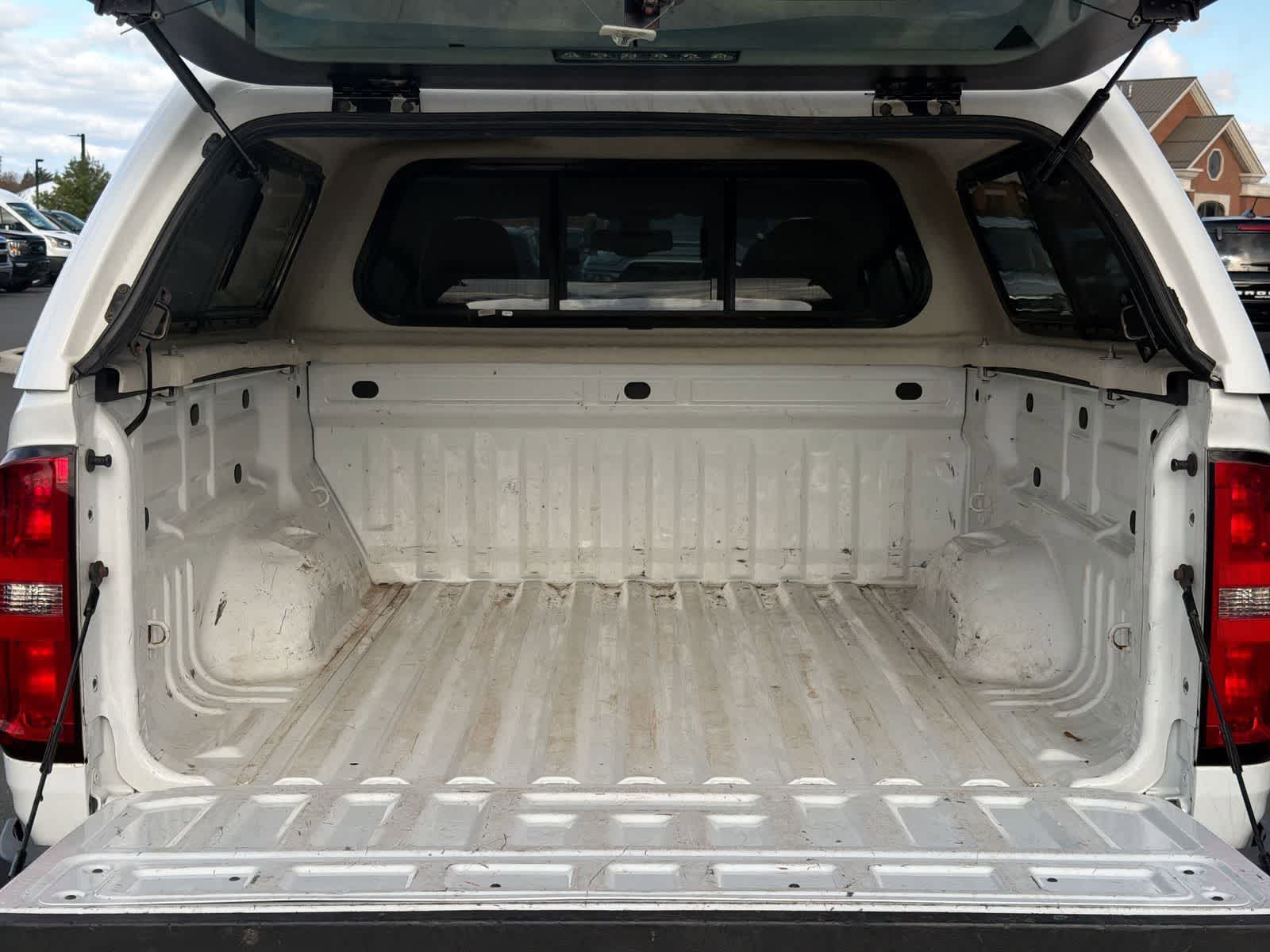 Thumbnail: 2020 Chevrolet Colorado - 34