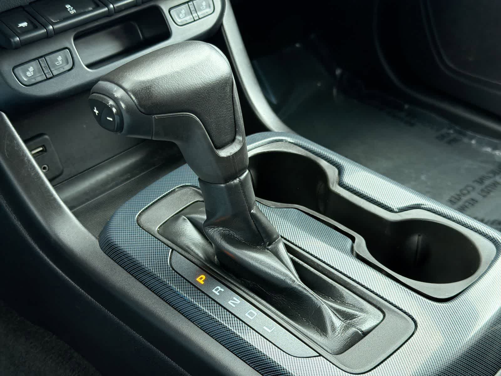 Thumbnail: 2017 Chevrolet Colorado - 32