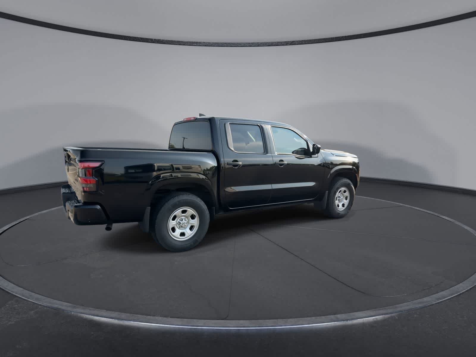 Thumbnail: 2022 Nissan Frontier - 8