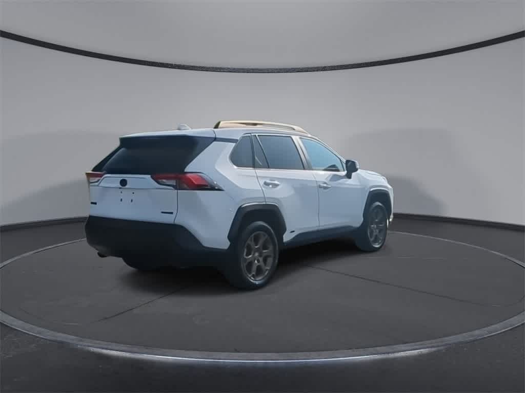 Thumbnail: 2023 Toyota RAV4 - 8