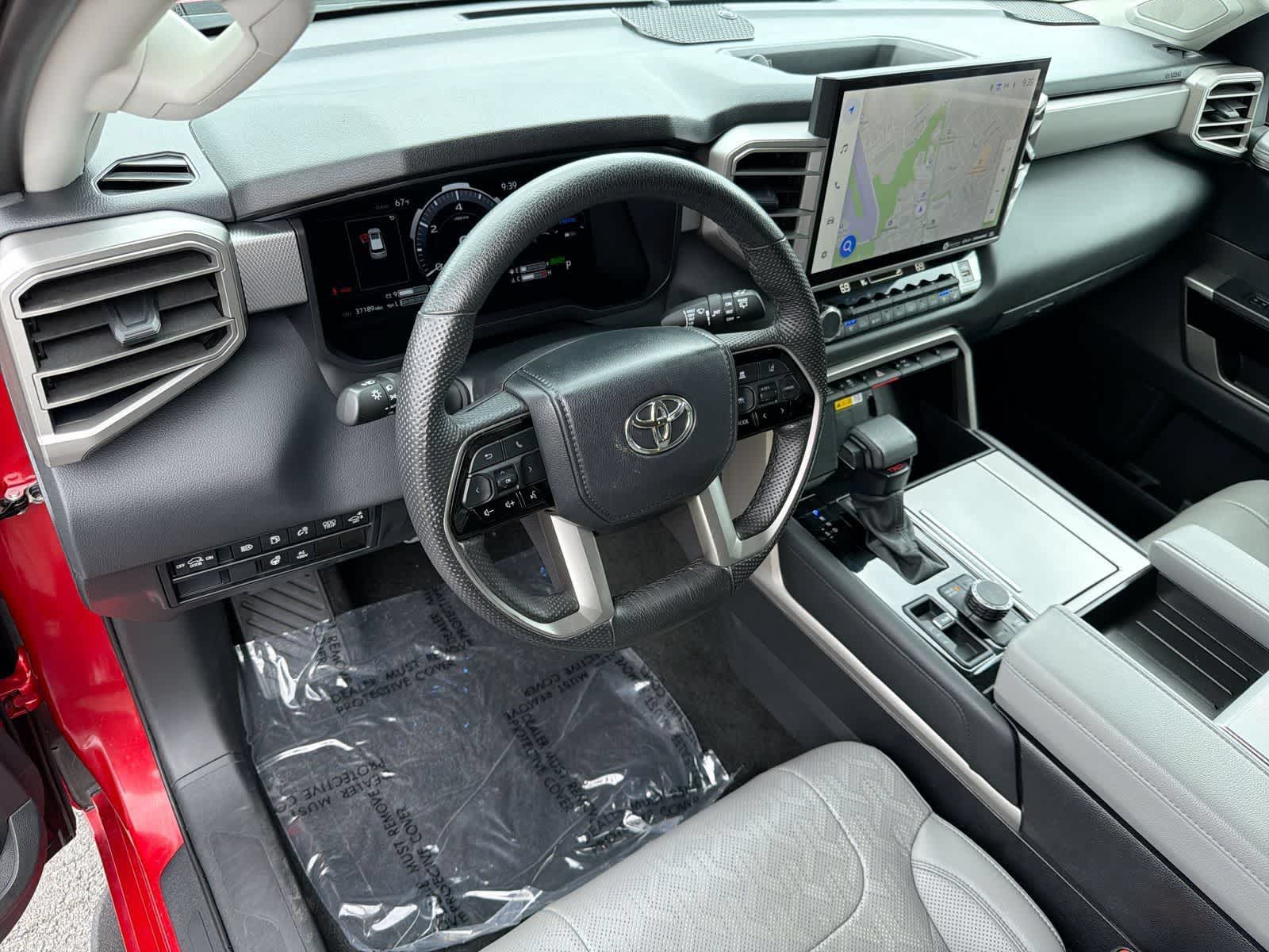 Thumbnail: 2024 Toyota Sequoia - 10