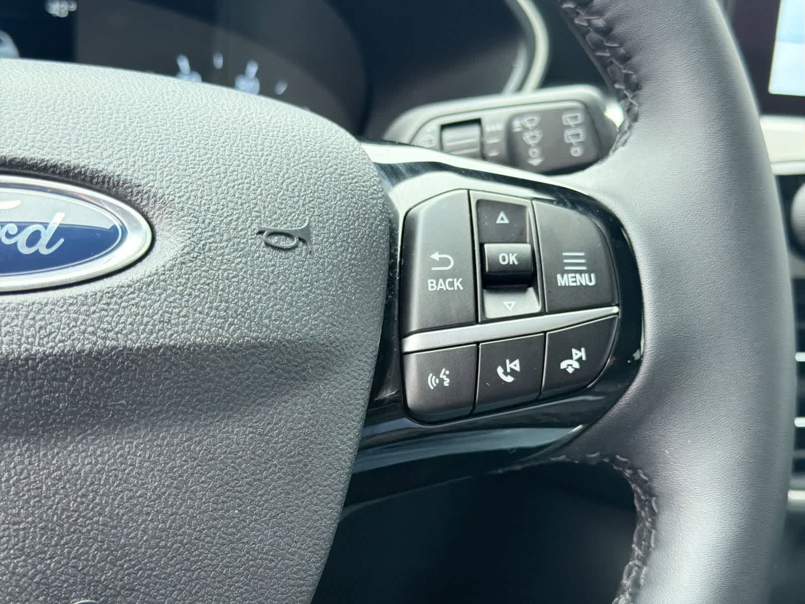 Thumbnail: 2022 Ford Escape - 26