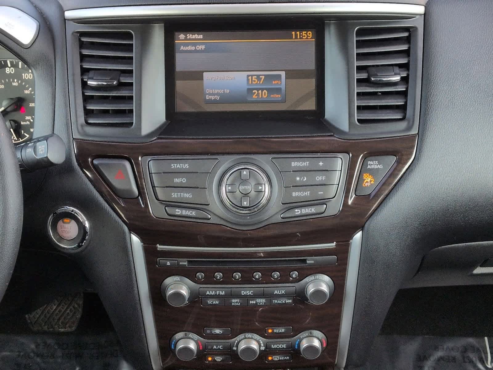 Thumbnail: 2016 Nissan Pathfinder - 28