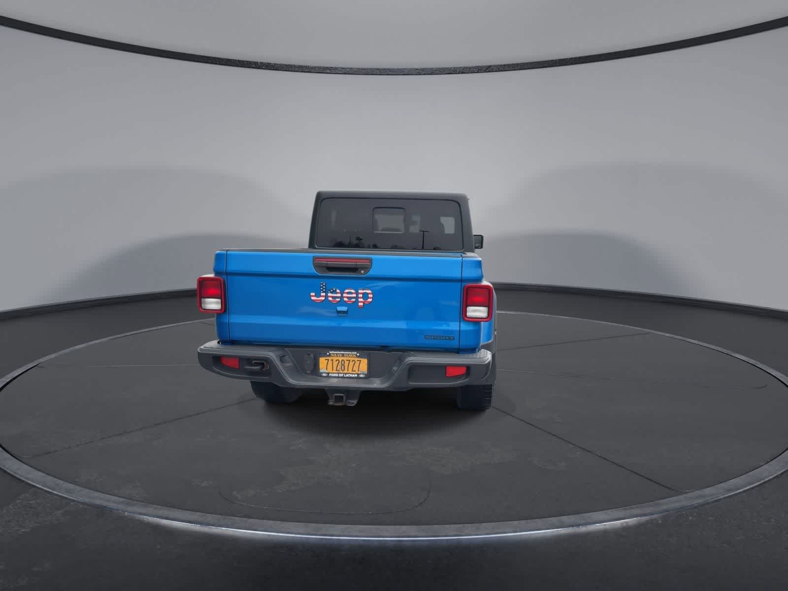 Thumbnail: 2021 Jeep Gladiator - 7