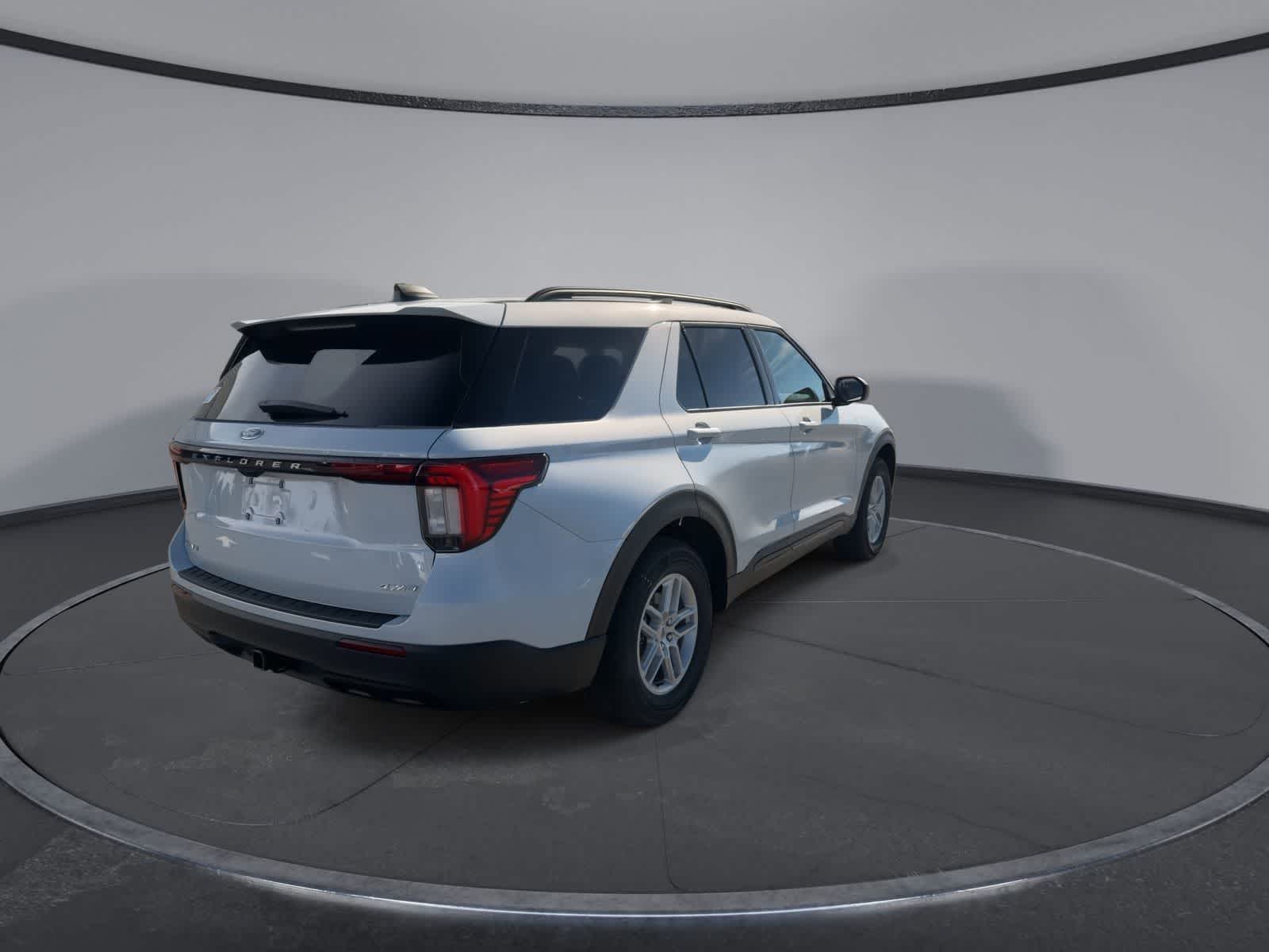 Thumbnail: 2026 Ford Explorer - 8