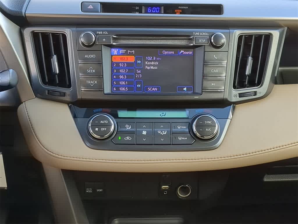 Thumbnail: 2013 Toyota RAV4 - 29