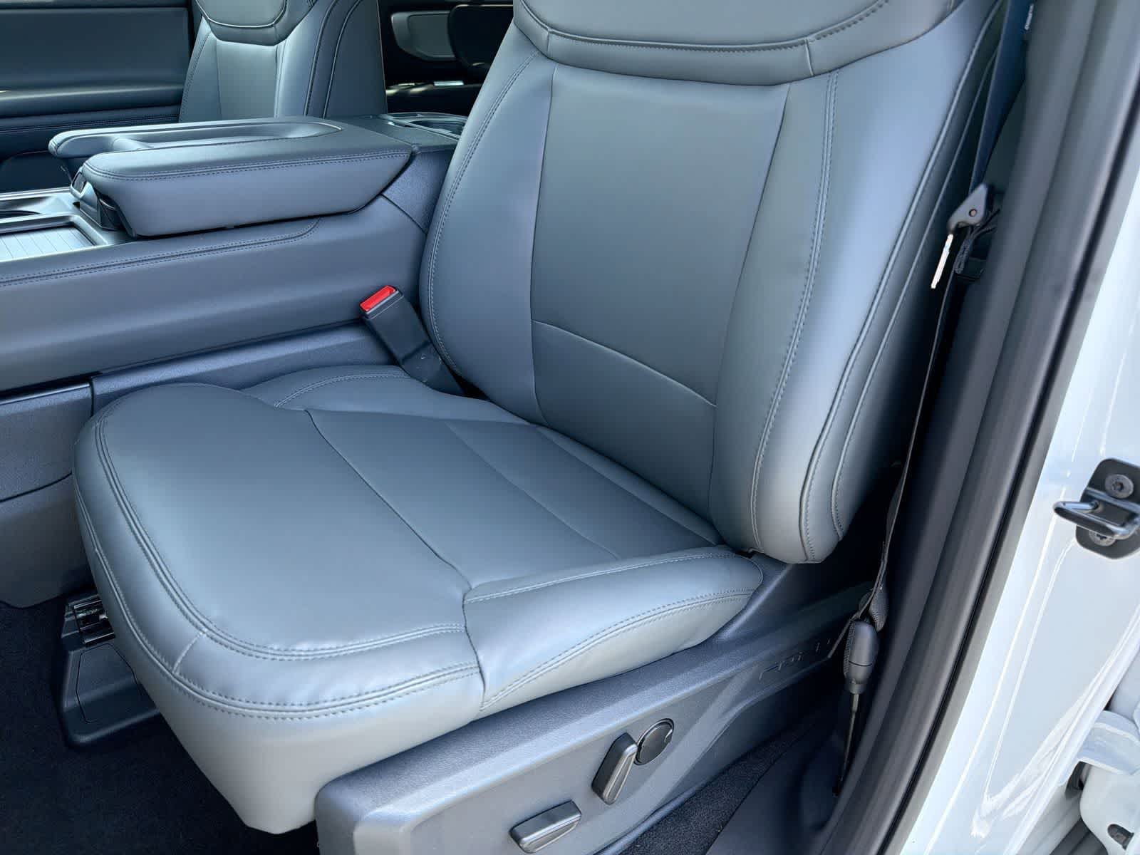 Thumbnail: 2026 Ford Expedition - 17