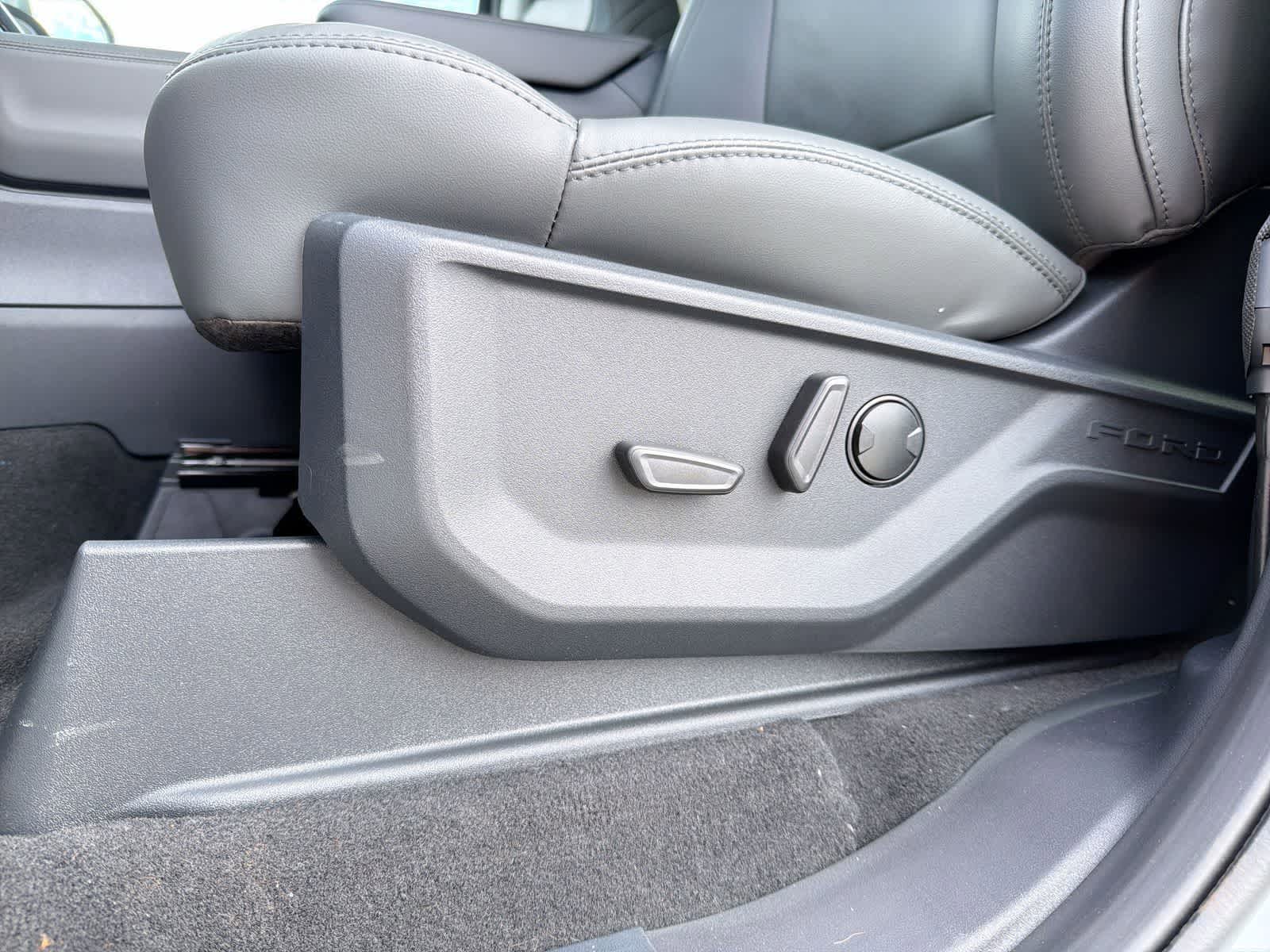 Thumbnail: 2026 Ford Expedition - 18