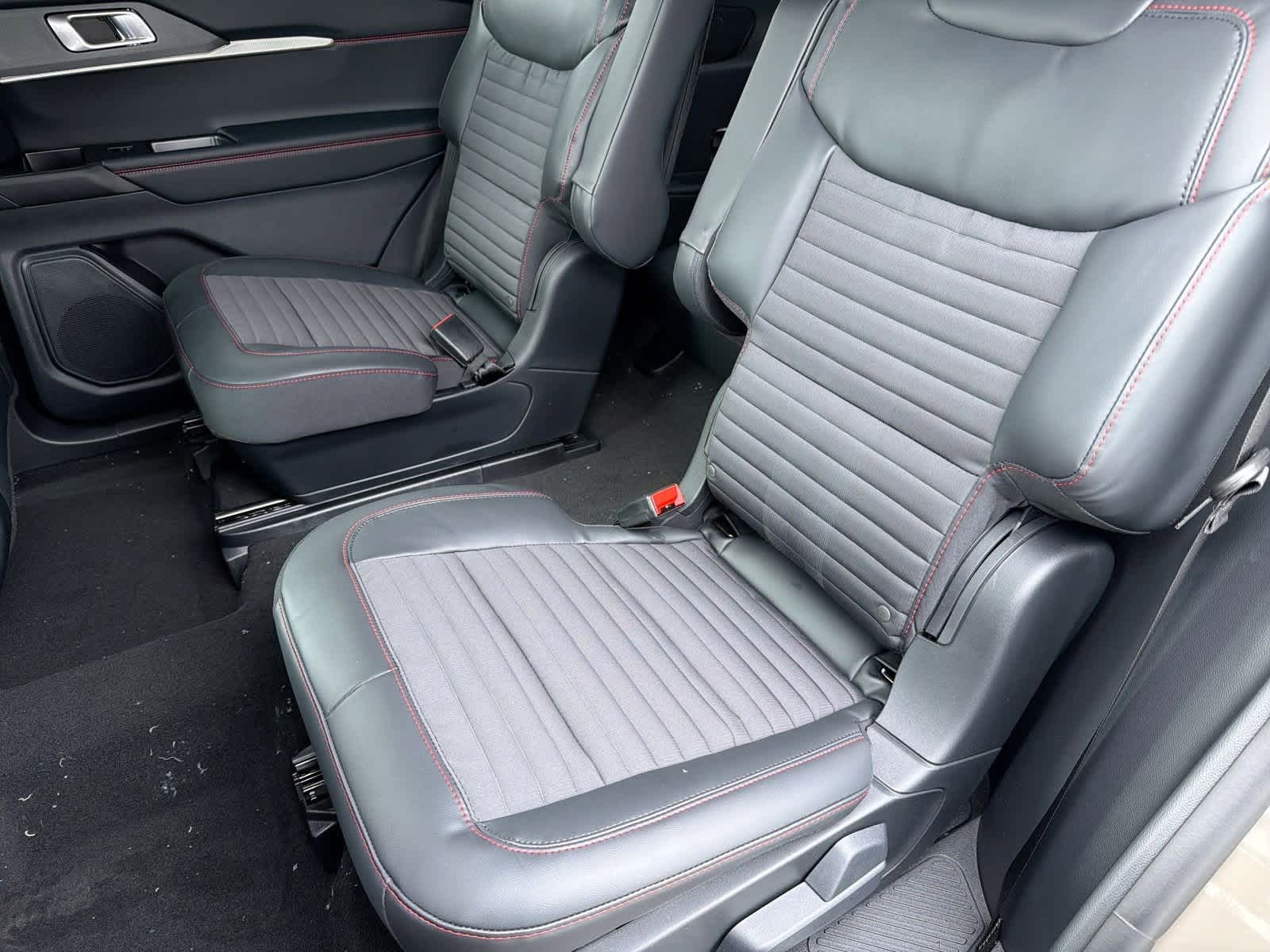 Thumbnail: 2026 Ford Explorer - 21