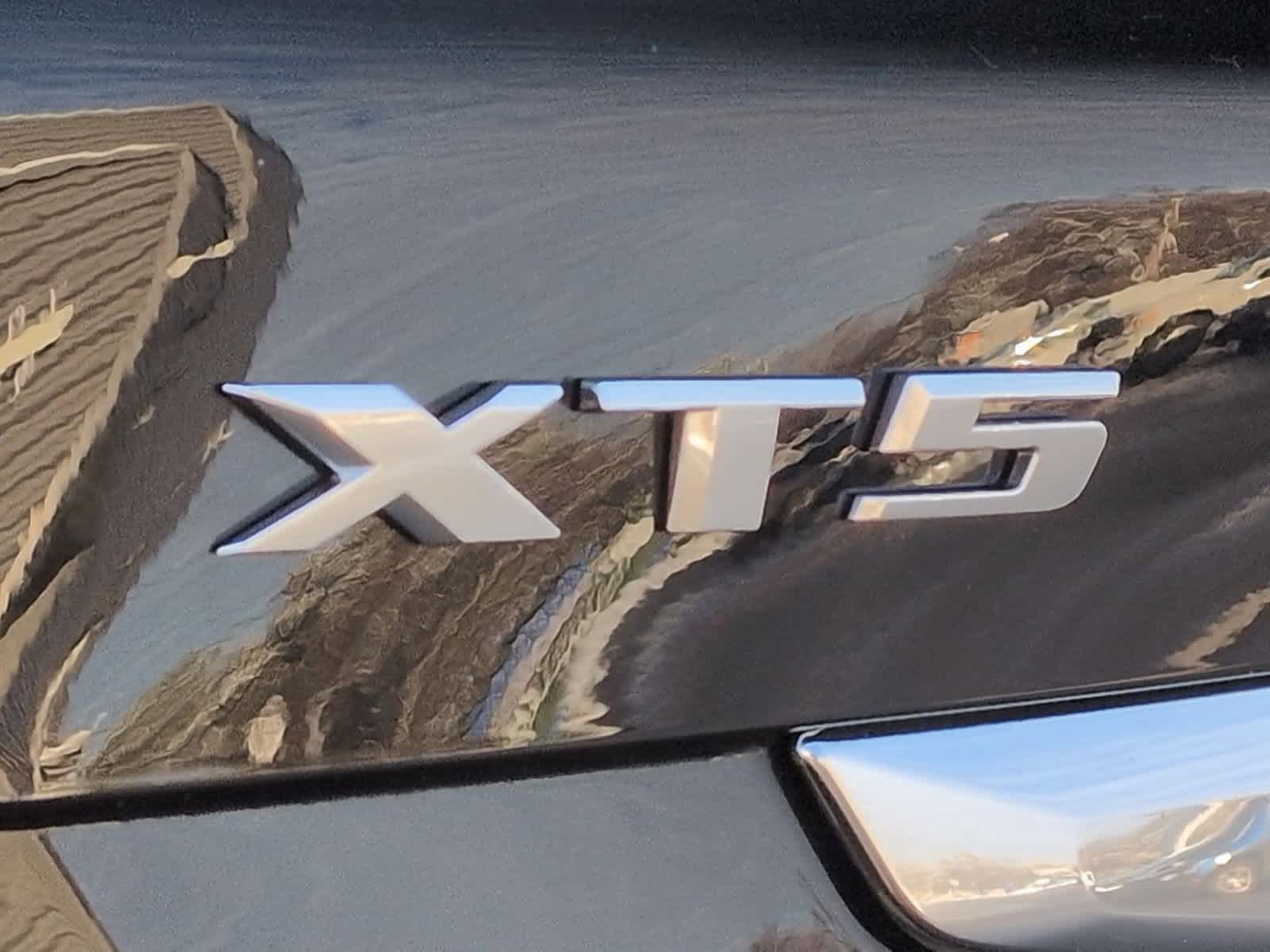 Thumbnail: 2025 Cadillac XT5 - 13