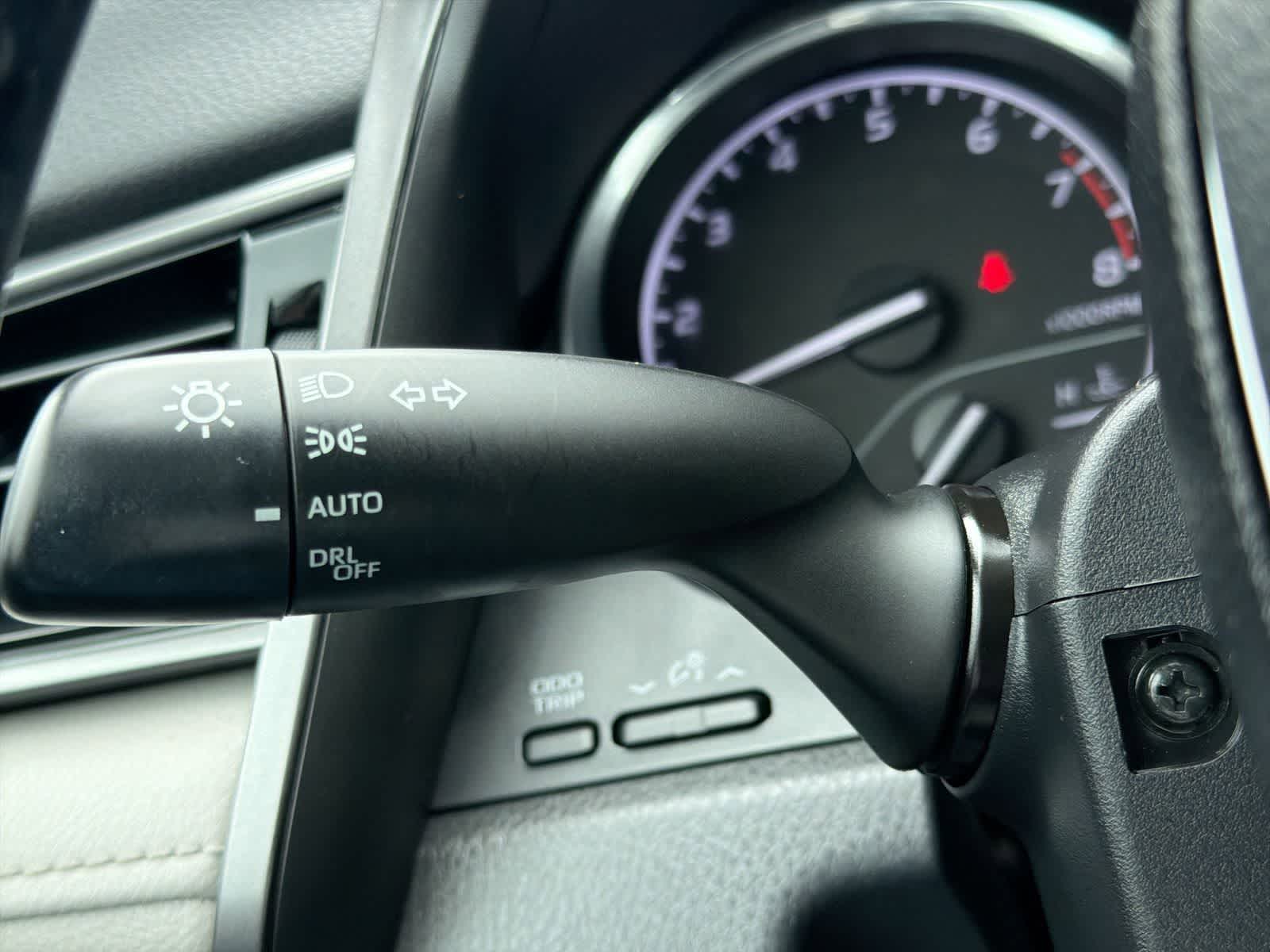 Thumbnail: 2019 Toyota Camry - 27