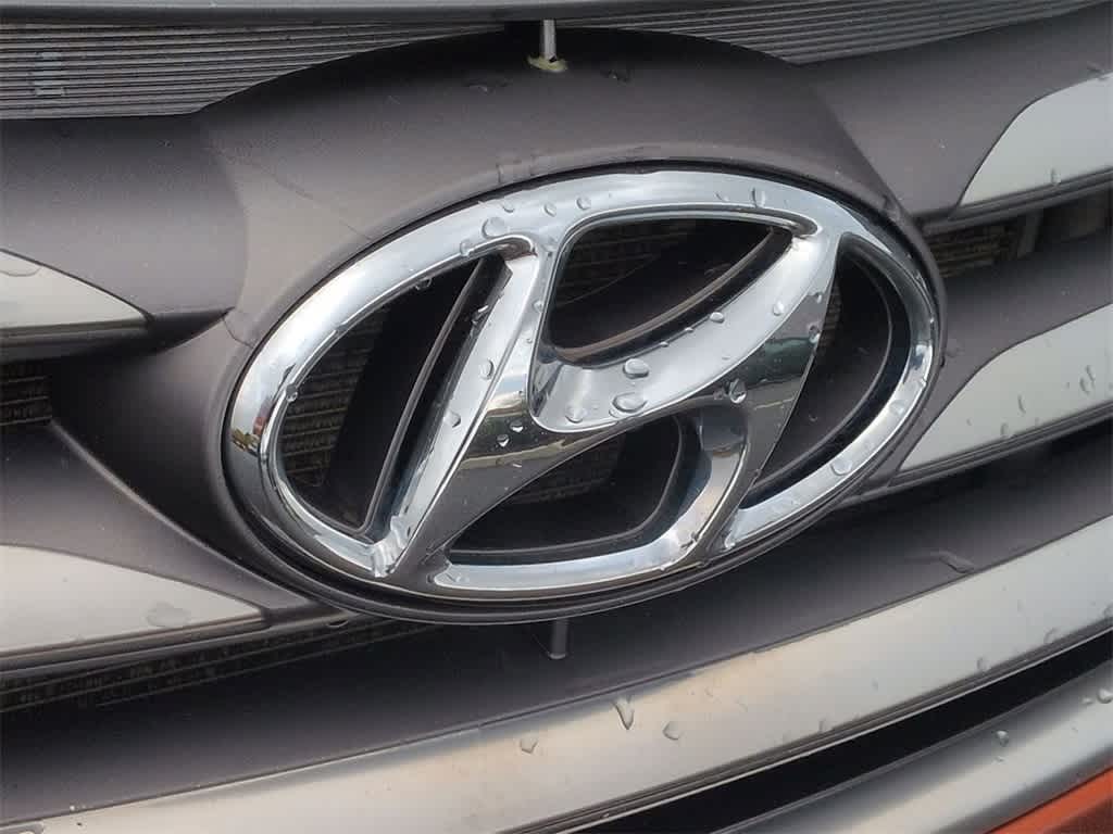 Thumbnail: 2017 Hyundai Santa Fe - 12