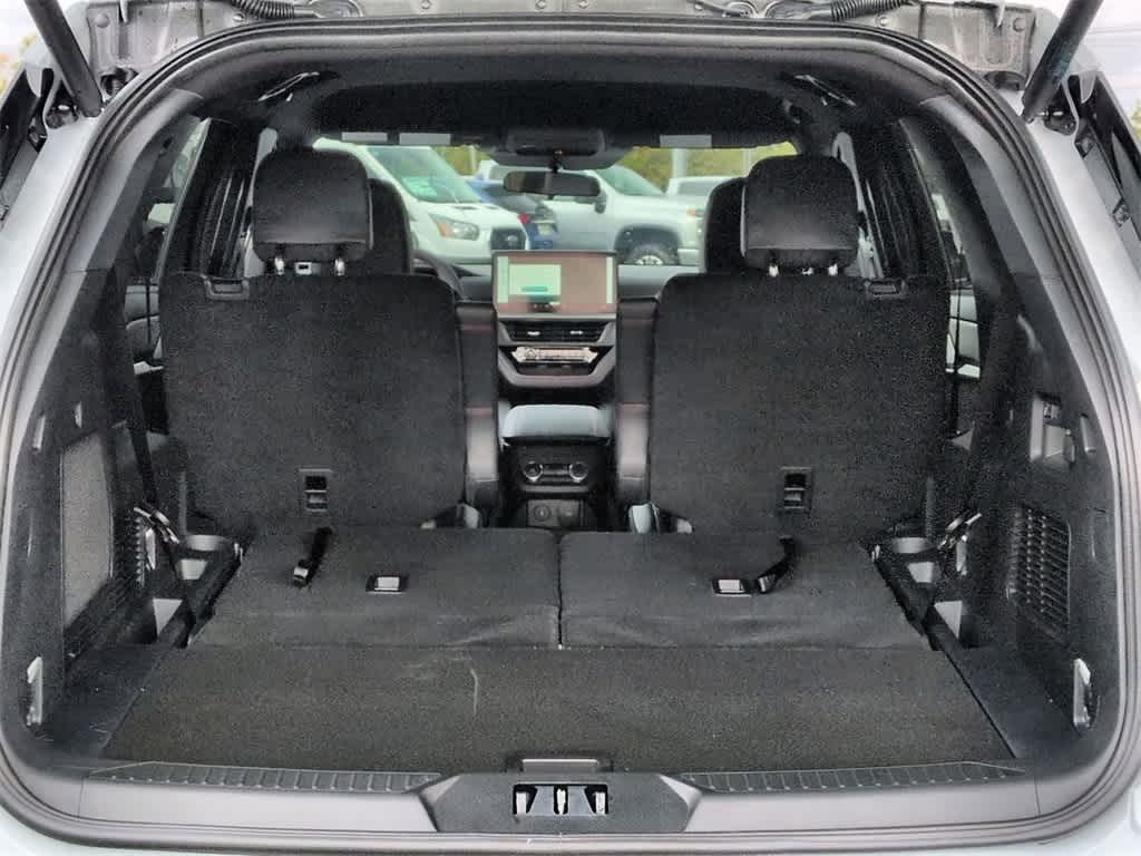 Thumbnail: 2026 Ford Explorer - 35