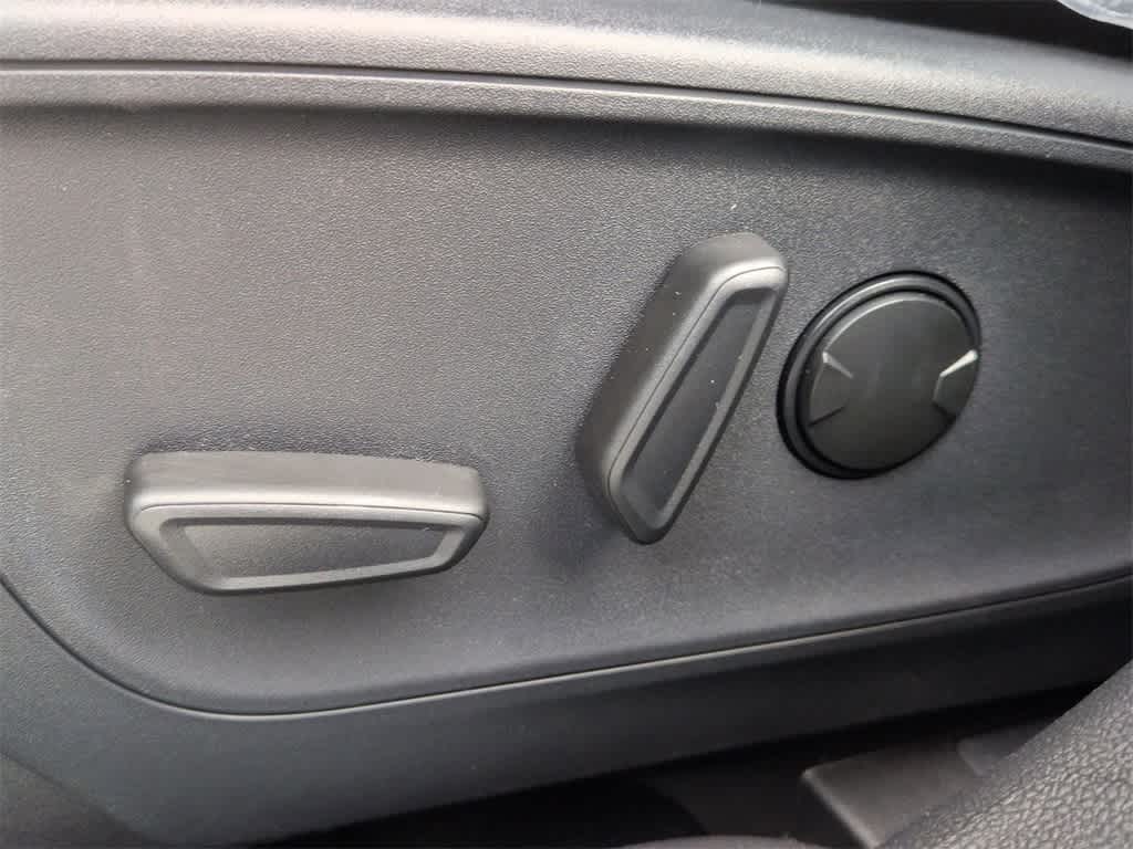 Thumbnail: 2025 Ford Bronco Sport - 18