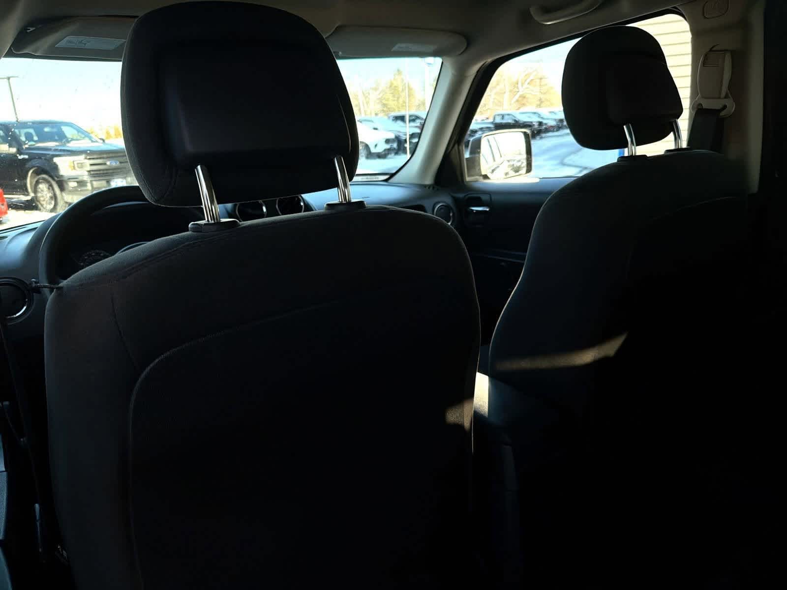 Thumbnail: 2016 Jeep Patriot - 19