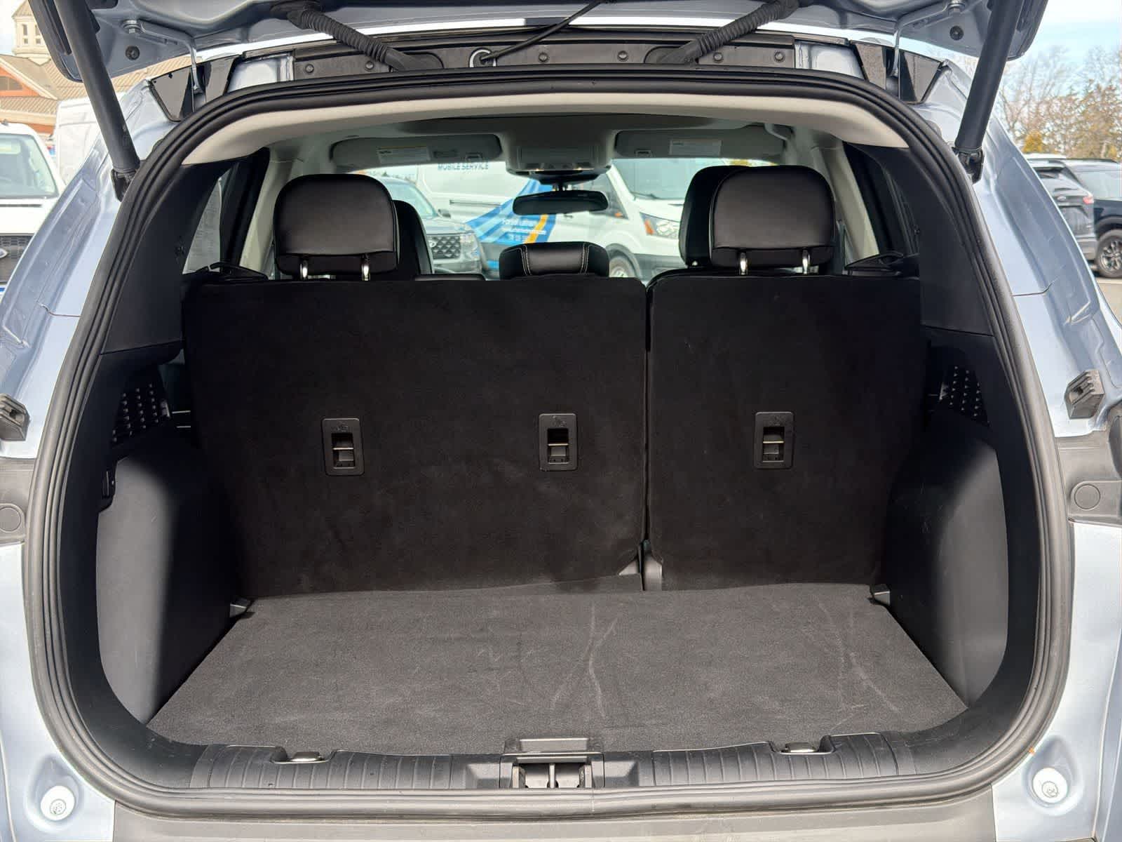 Thumbnail: 2022 Ford Escape - 37