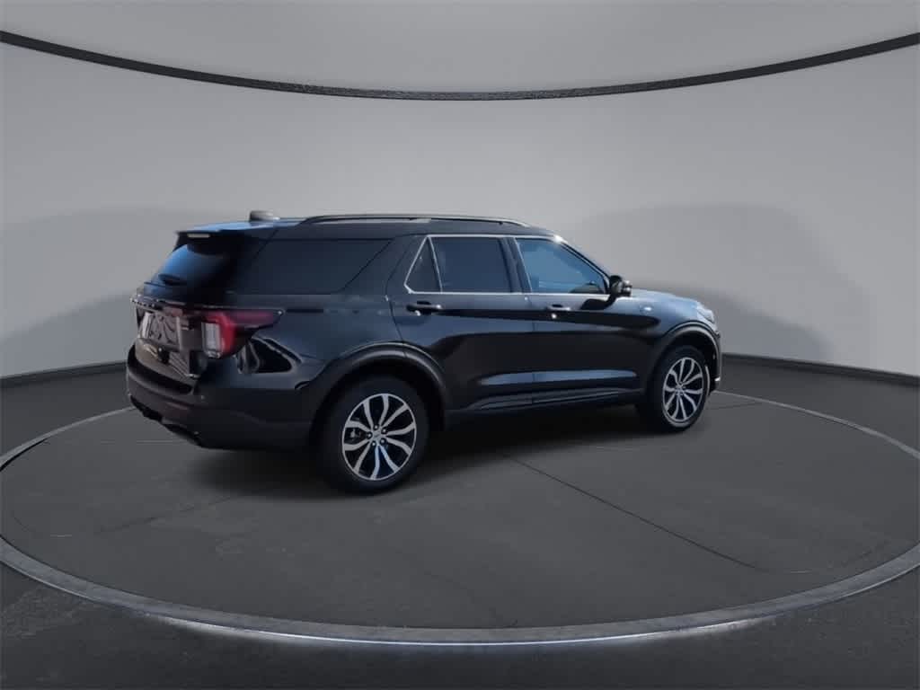 Thumbnail: 2026 Ford Explorer - 8