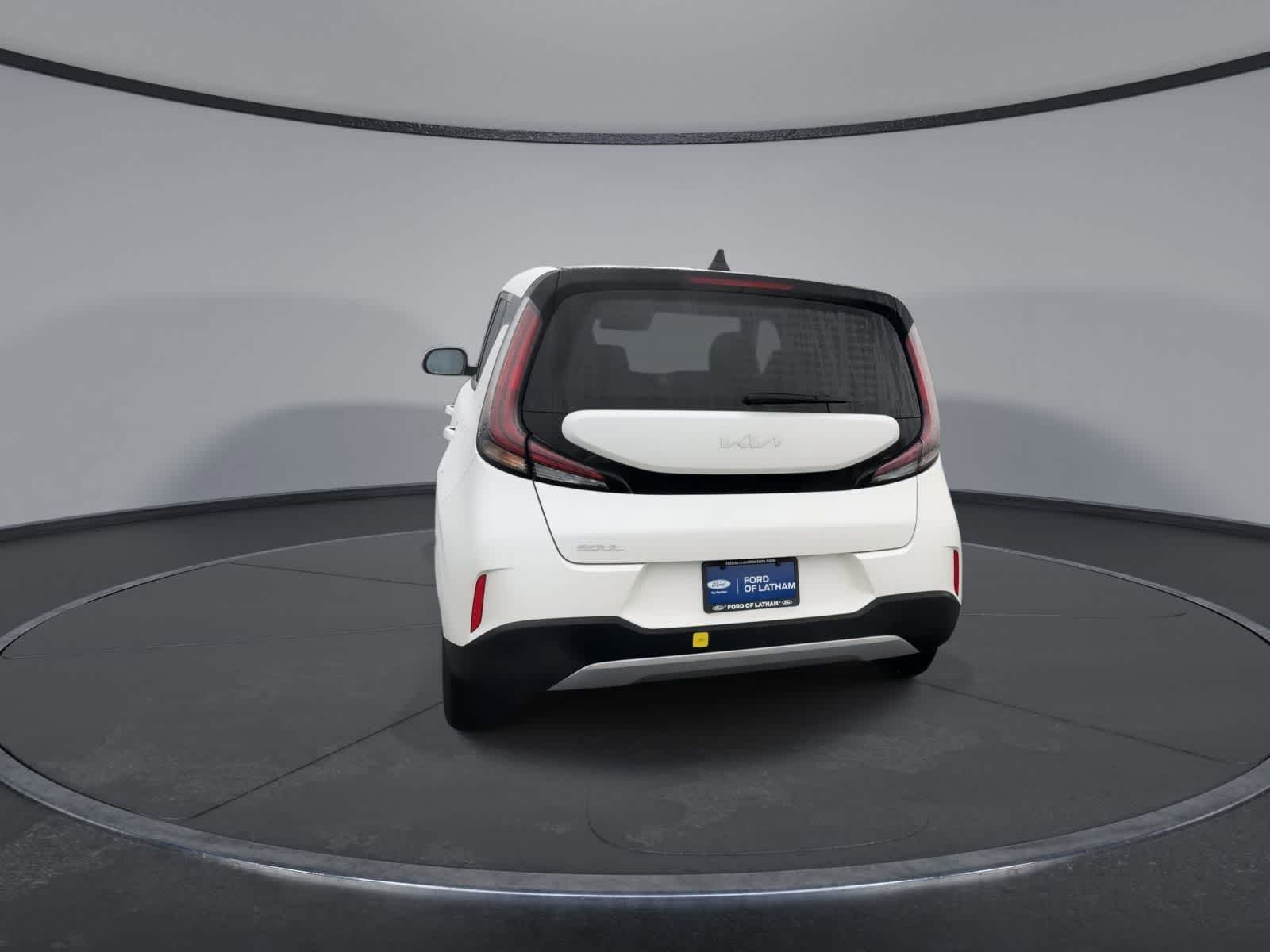 Thumbnail: 2023 Kia Soul - 7