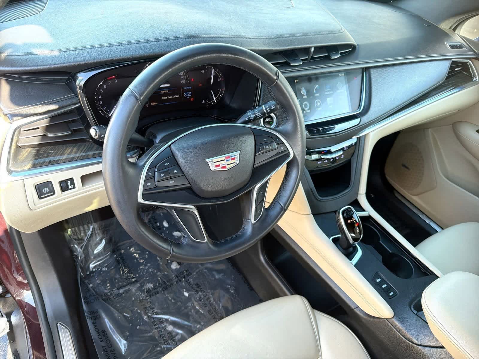 Thumbnail: 2018 Cadillac XT5 - 10