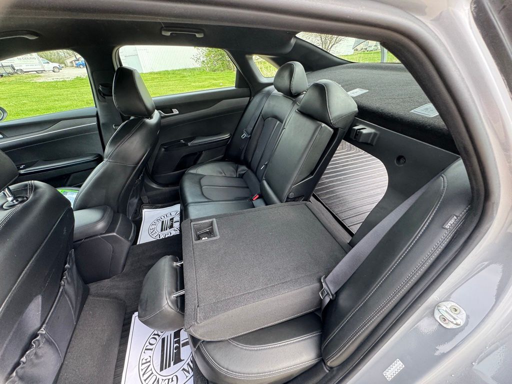 2022 Kia K5 45