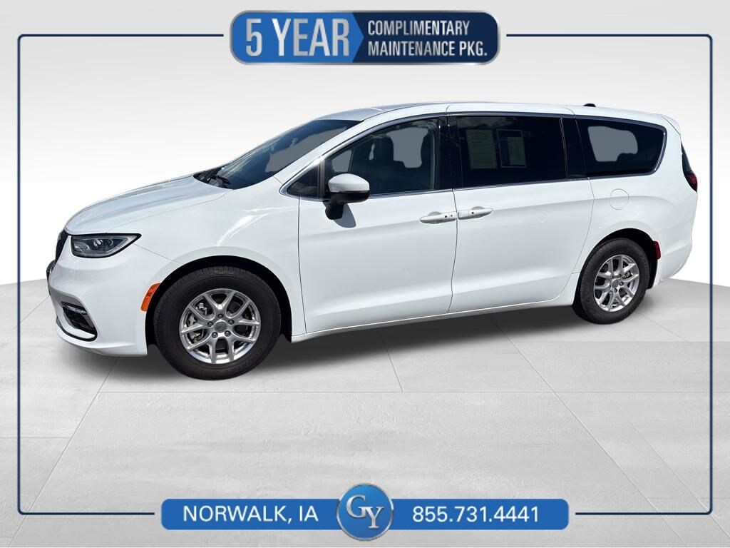 Used 2023 Chrysler Pacifica Touring L Van Passenger Van