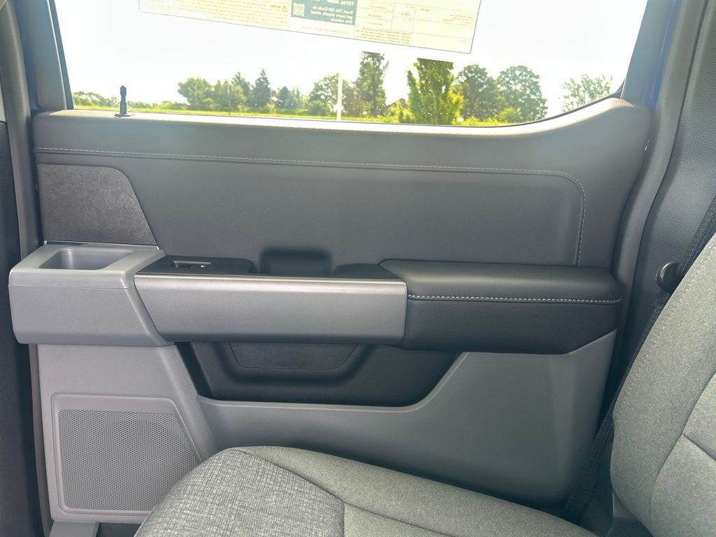 2026 Ford F-150 XLT - Photo 17