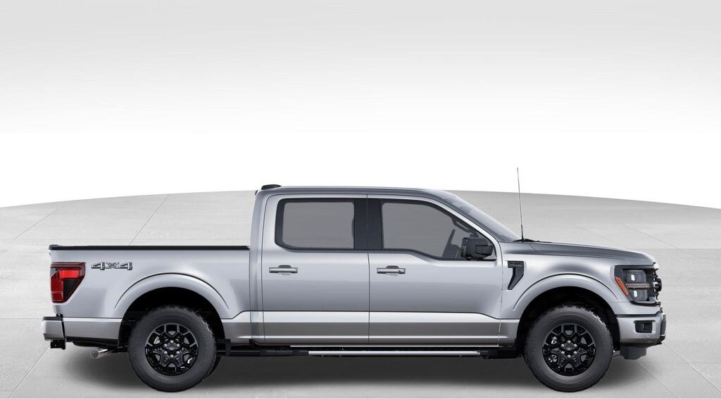 New 2025 Ford F-150 XLT Truck SuperCrew Cab
