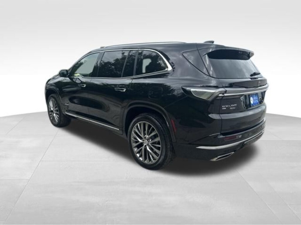 Used 2025 Buick Enclave Avenir SUV